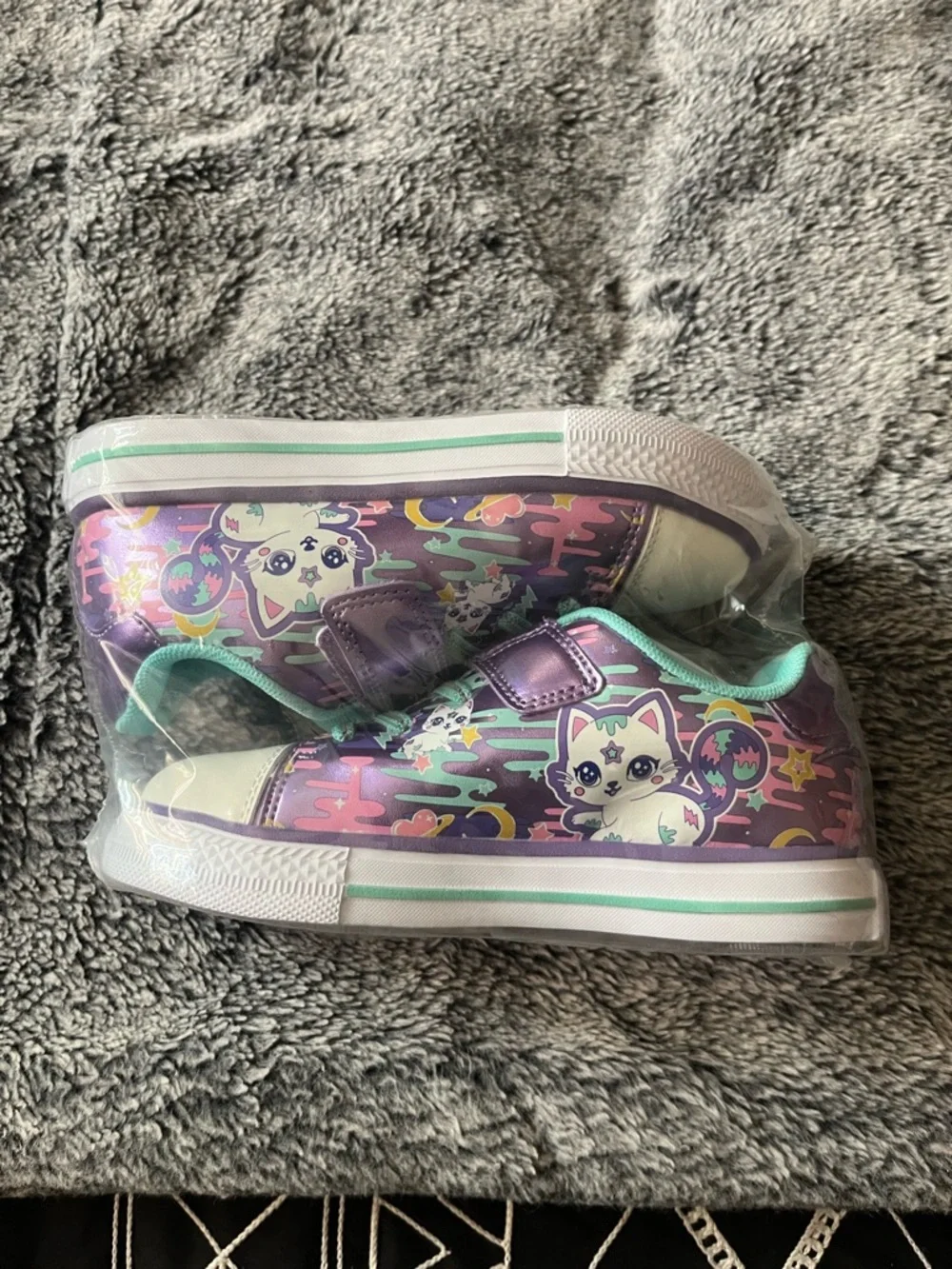 Kids Purple Cat Graphic Slip-On Sneakers